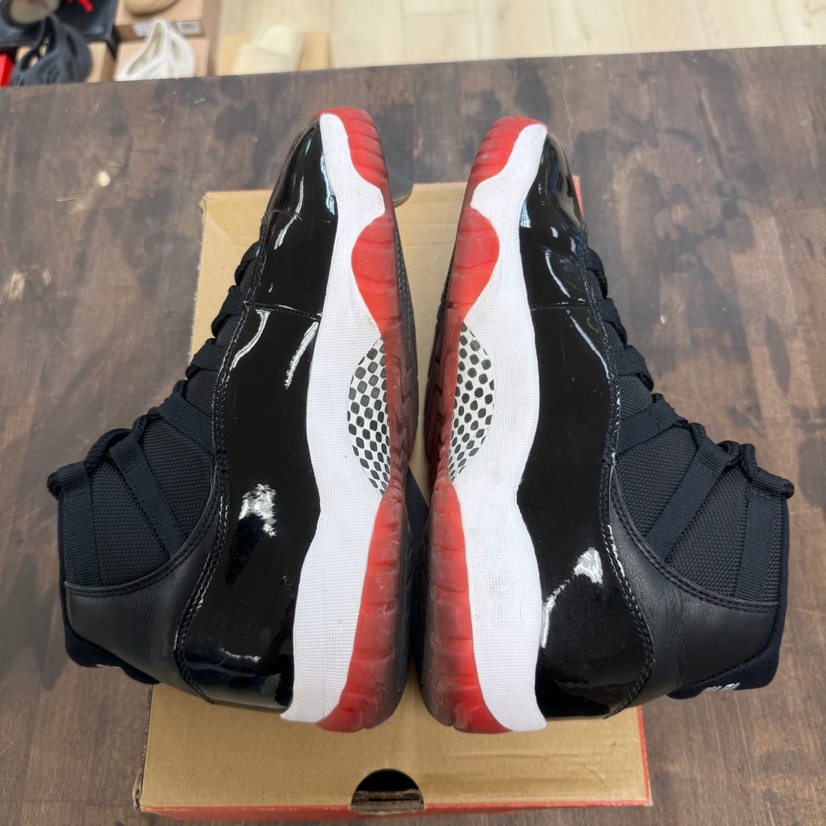 Jordan 11 Retro Playoffs Bred (2019) - Image 4