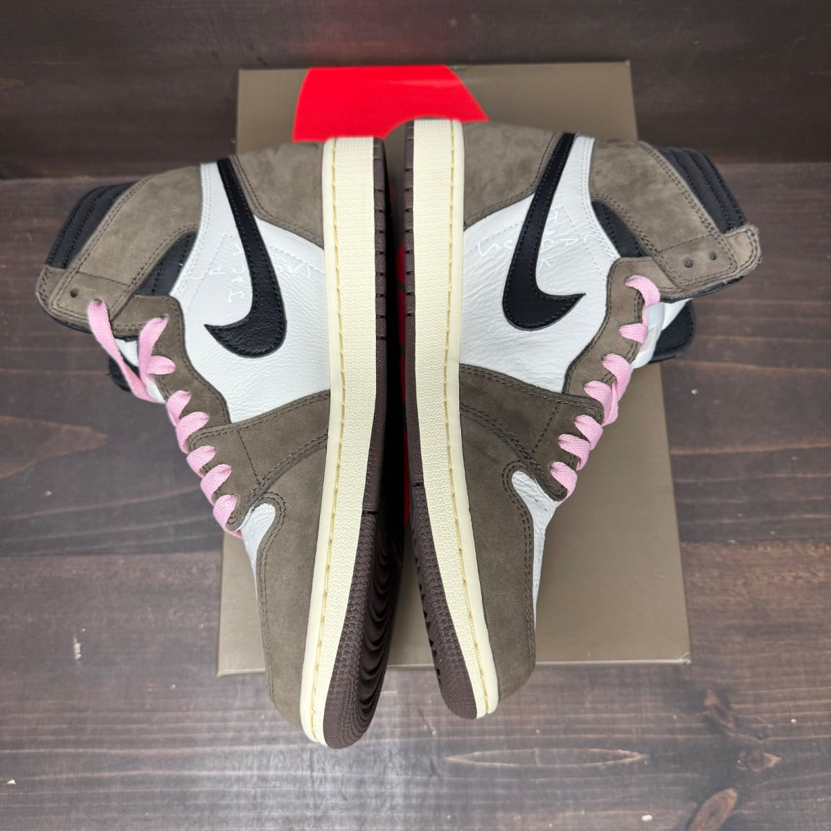 Jordan 1 Retro High OG SP Travis Scott Mocha - Image 3