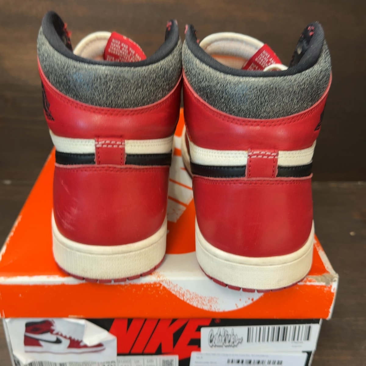 Jordan 1 Retro High OG Chicago Lost and Found - Image 5