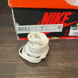 Jordan 1 Retro High OG Chicago Lost and Found (GS) - Image 7