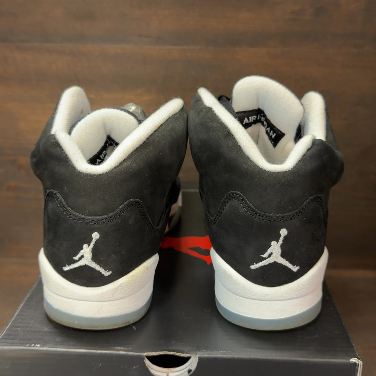 Jordan 5 Retro Moonlight (2021) (GS) Size 5Y (Pre-Owned) - aux