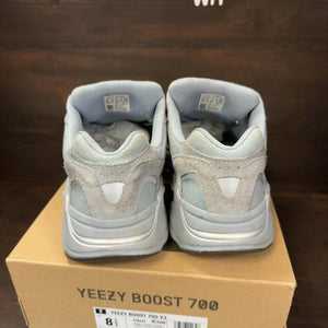 adidas Yeezy Boost 700 V2 Hospital Blue Size 8.5 (Pre-Owned)