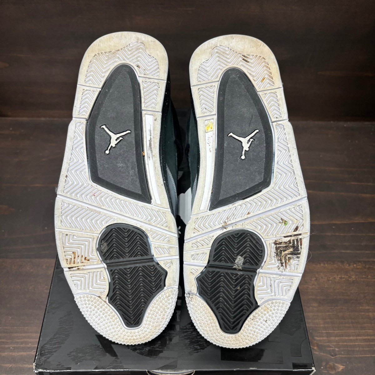 Jordan 4 Retro Fear (2024) - Image 6