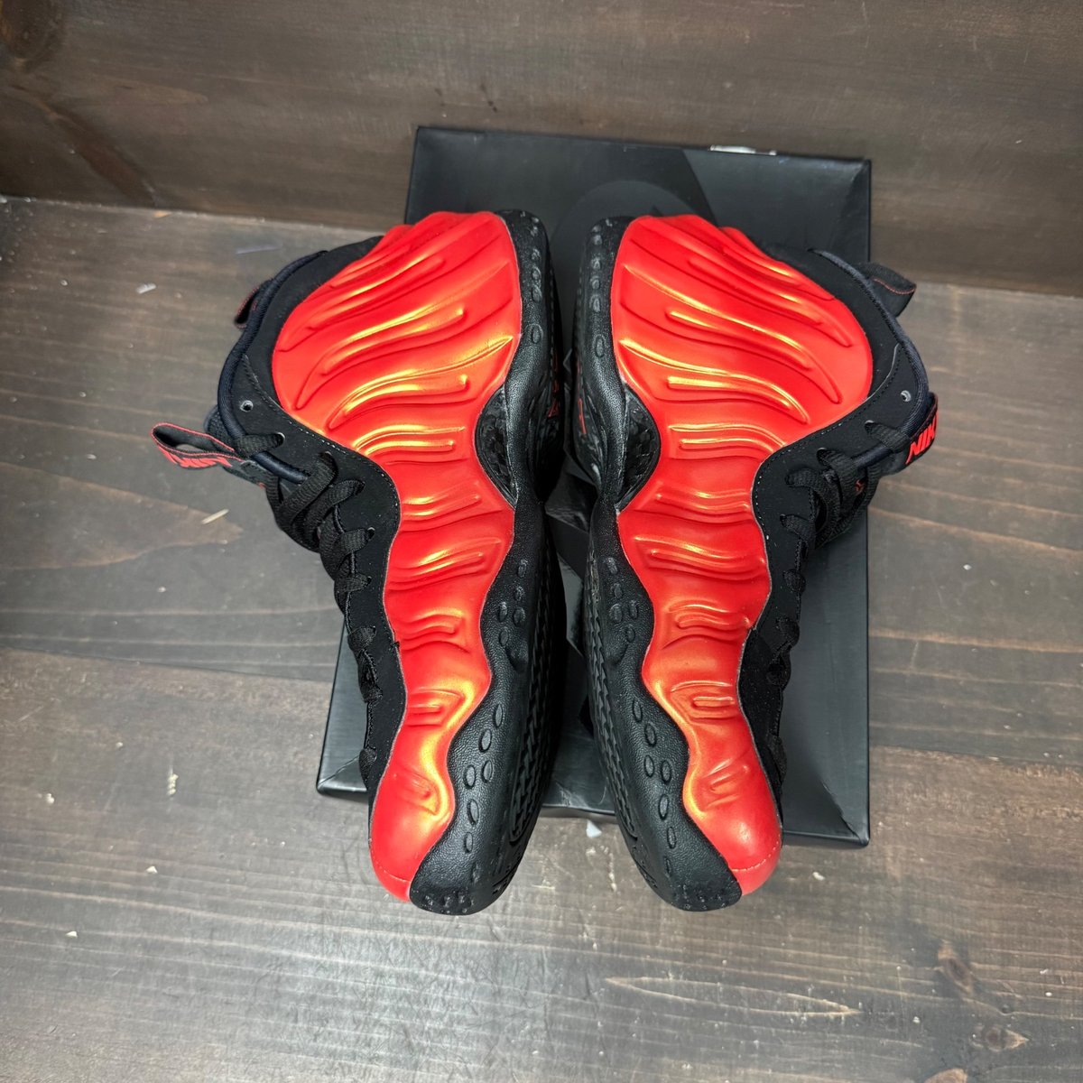 Nike Air Foamposite One Habanero Red Size 9 (Pre-Owned) - side