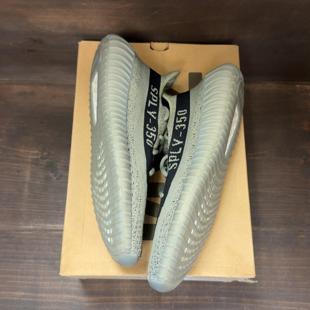 adidas Yeezy Boost 350 V2 Granite - Image 2