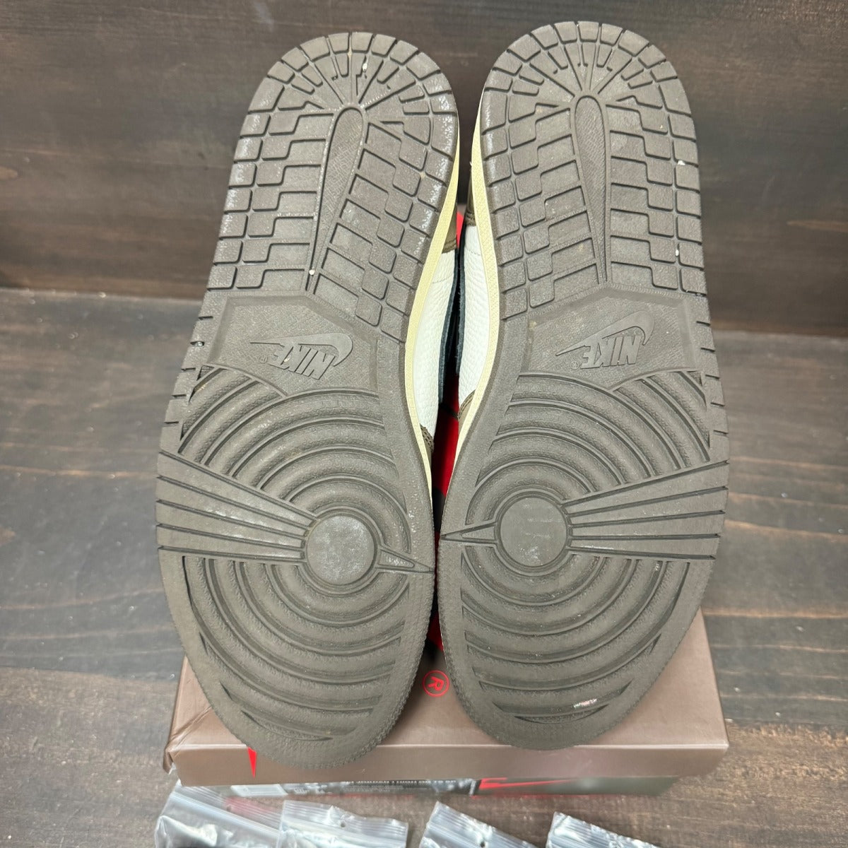 Jordan 1 Retro High OG SP Travis Scott Mocha - Image 6