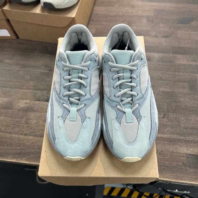 adidas Yeezy Boost 700 Inertia Size 7.5 (Pre-Owned) - Image 2