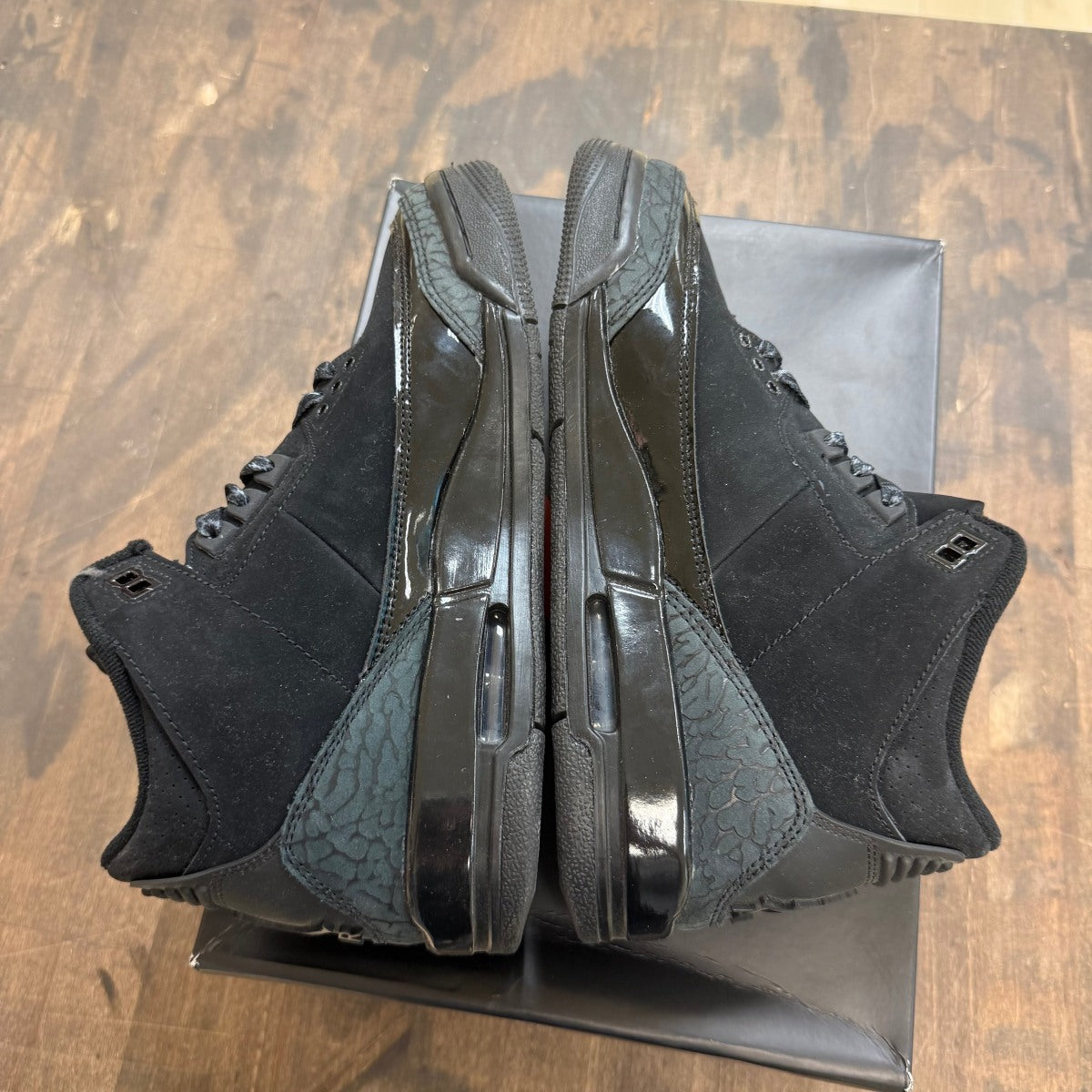 Jordan 3 Retro Black Cat (2025) (GS) Size 6Y (Pre-Owned) - Image 5