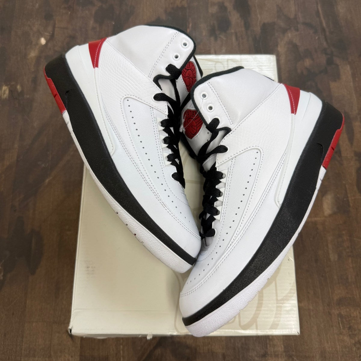 Jordan 2 Retro OG Chicago (2022) (Women's) - Image 1