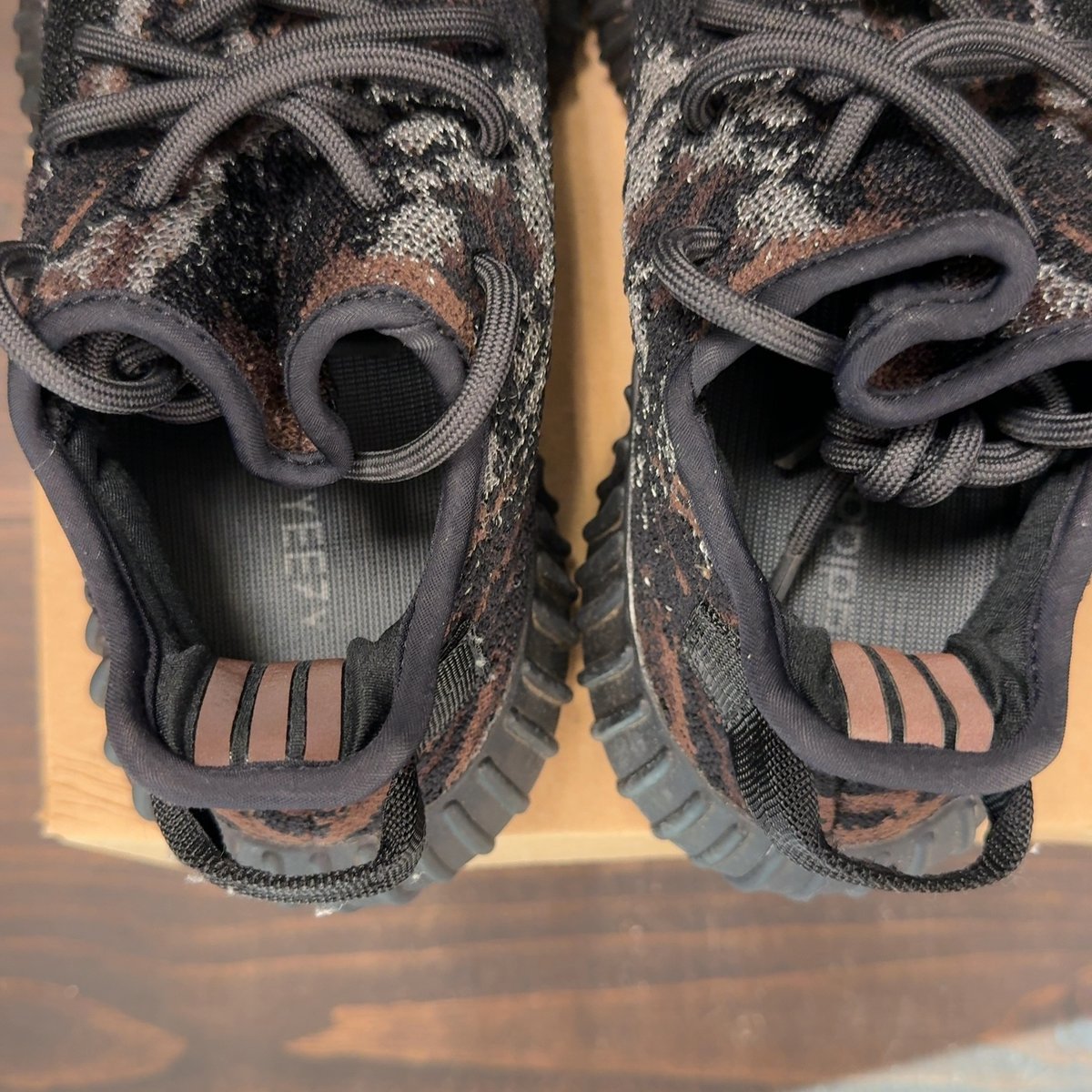 adidas Yeezy Boost 350 V2 MX Rock Size 4.5 (Pre-Owned) - aux