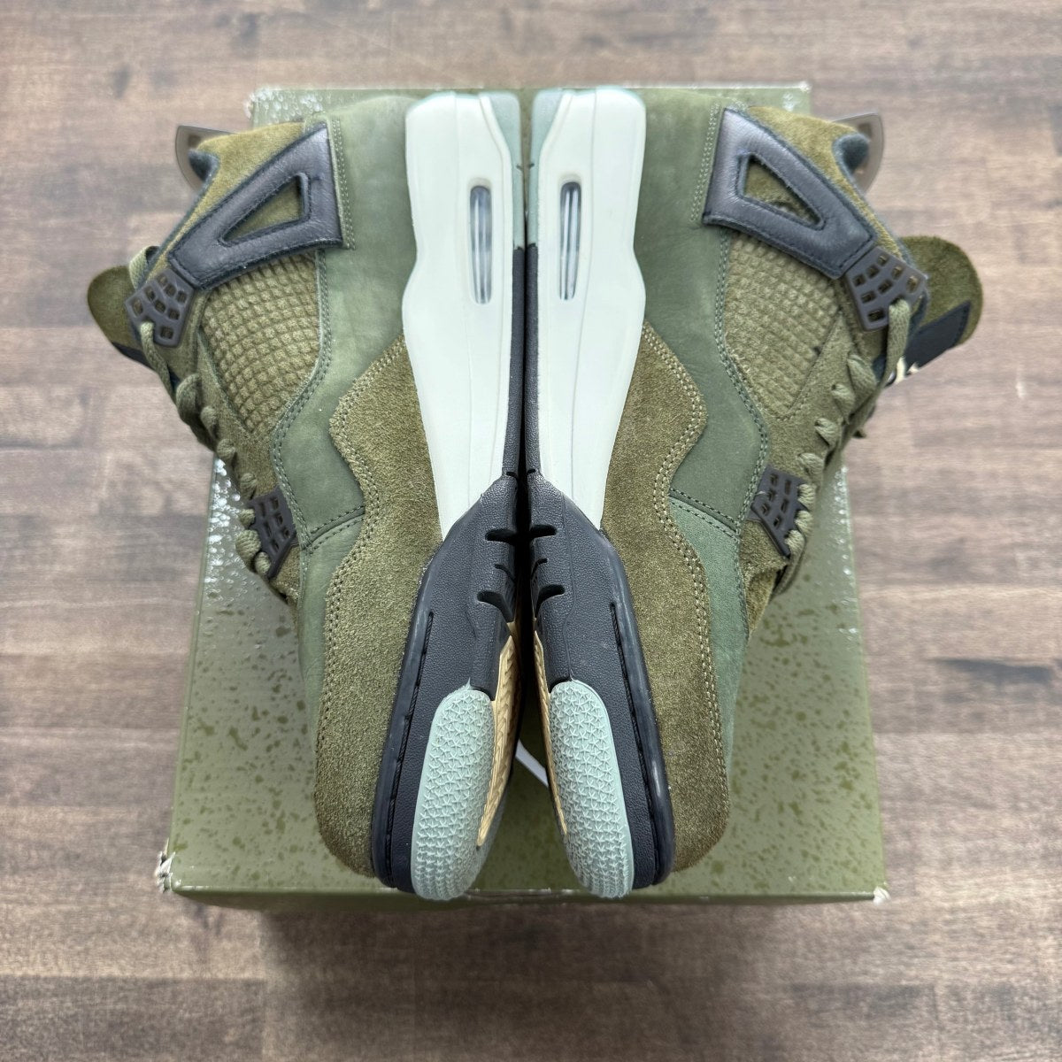 Jordan 4 Retro SE Craft Medium Olive Size 12 (Pre-Owned) - Image 2