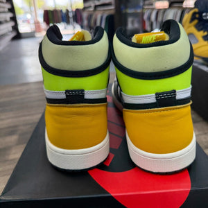Jordan 1 Retro High White Black Volt University Gold - Image 4