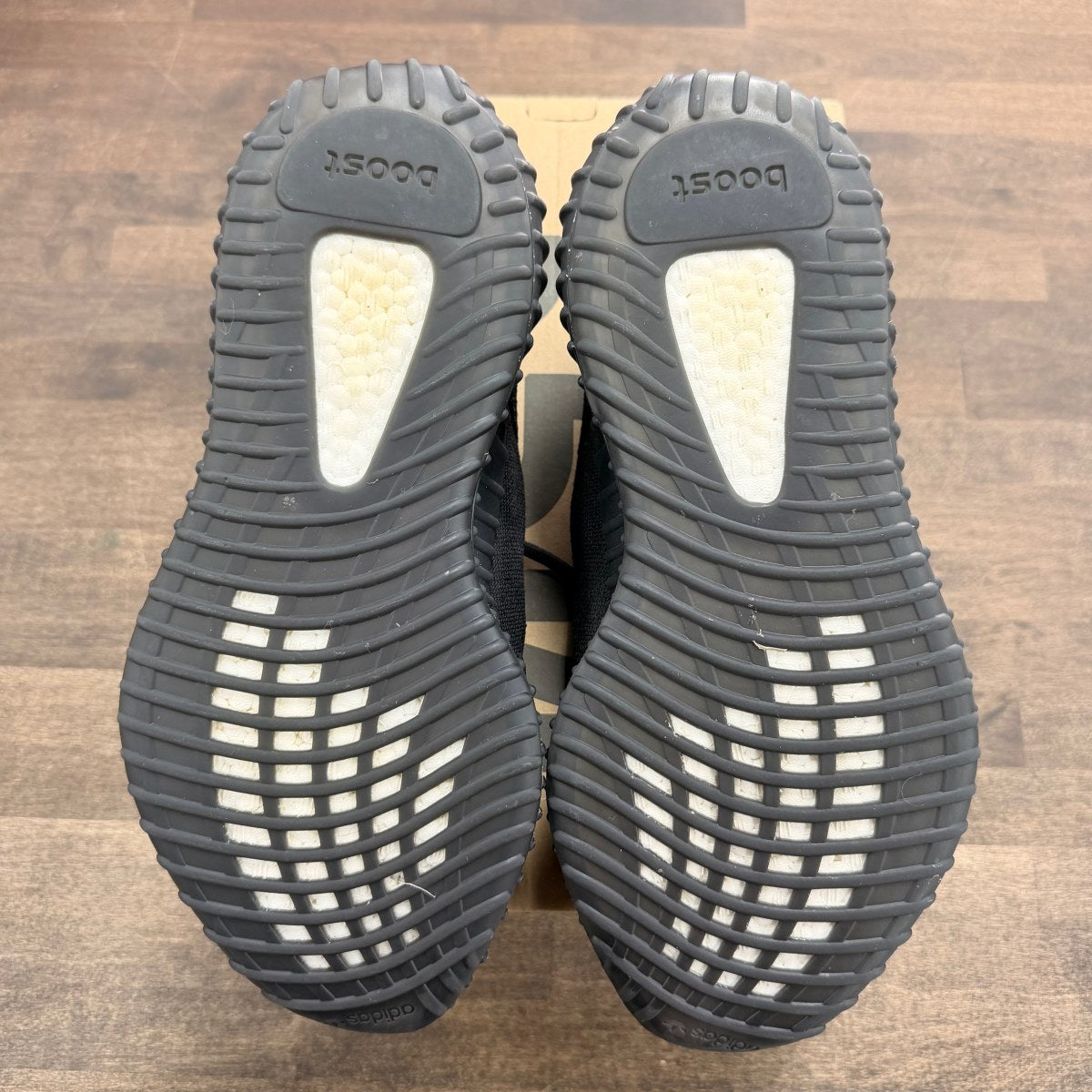 adidas Yeezy Boost 350 V2 Onyx - Image 5