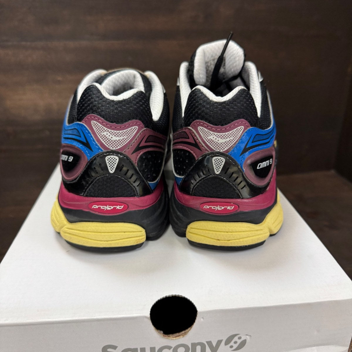 Saucony ProGrid Omni 9 Black Multi - Image 5