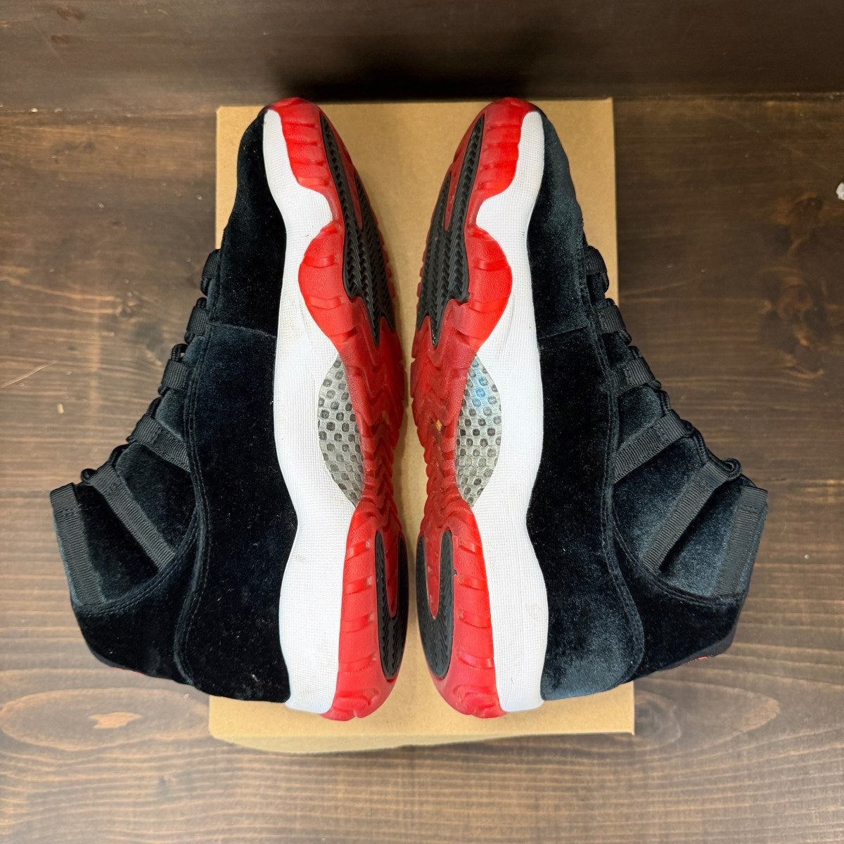 Jordan 11 Retro Bred Velvet (Women's) Size 10.5W (Pre-Owned) - Image 5