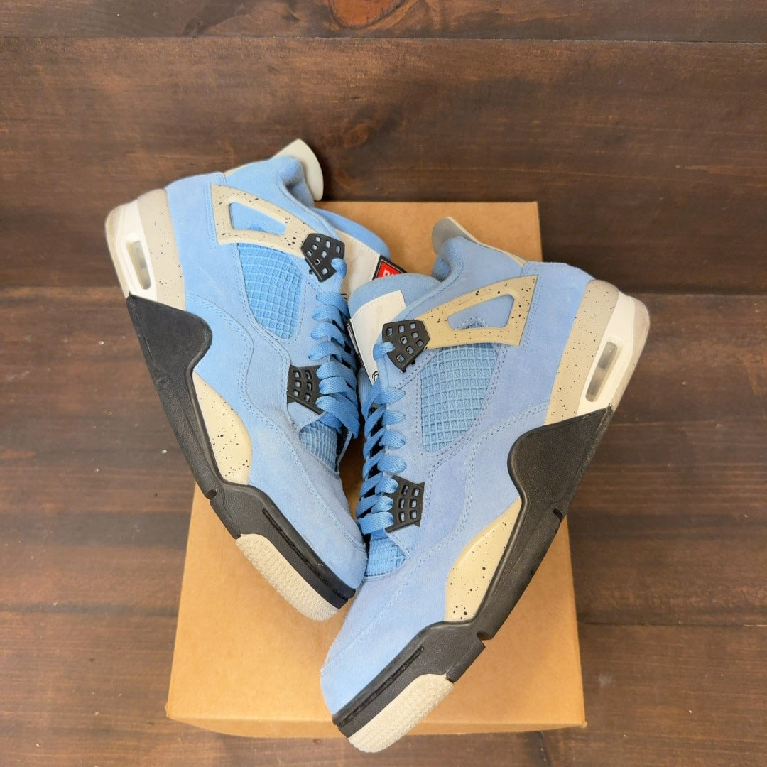 Jordan 4 Retro University Blue Size 9.5 (Pre-Owned) - Image 2