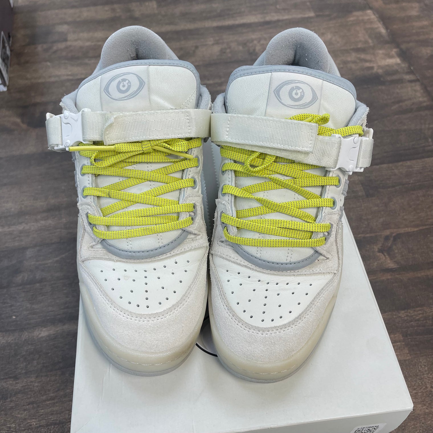 Bad Bunny Last Forum Buckle Low (USED)