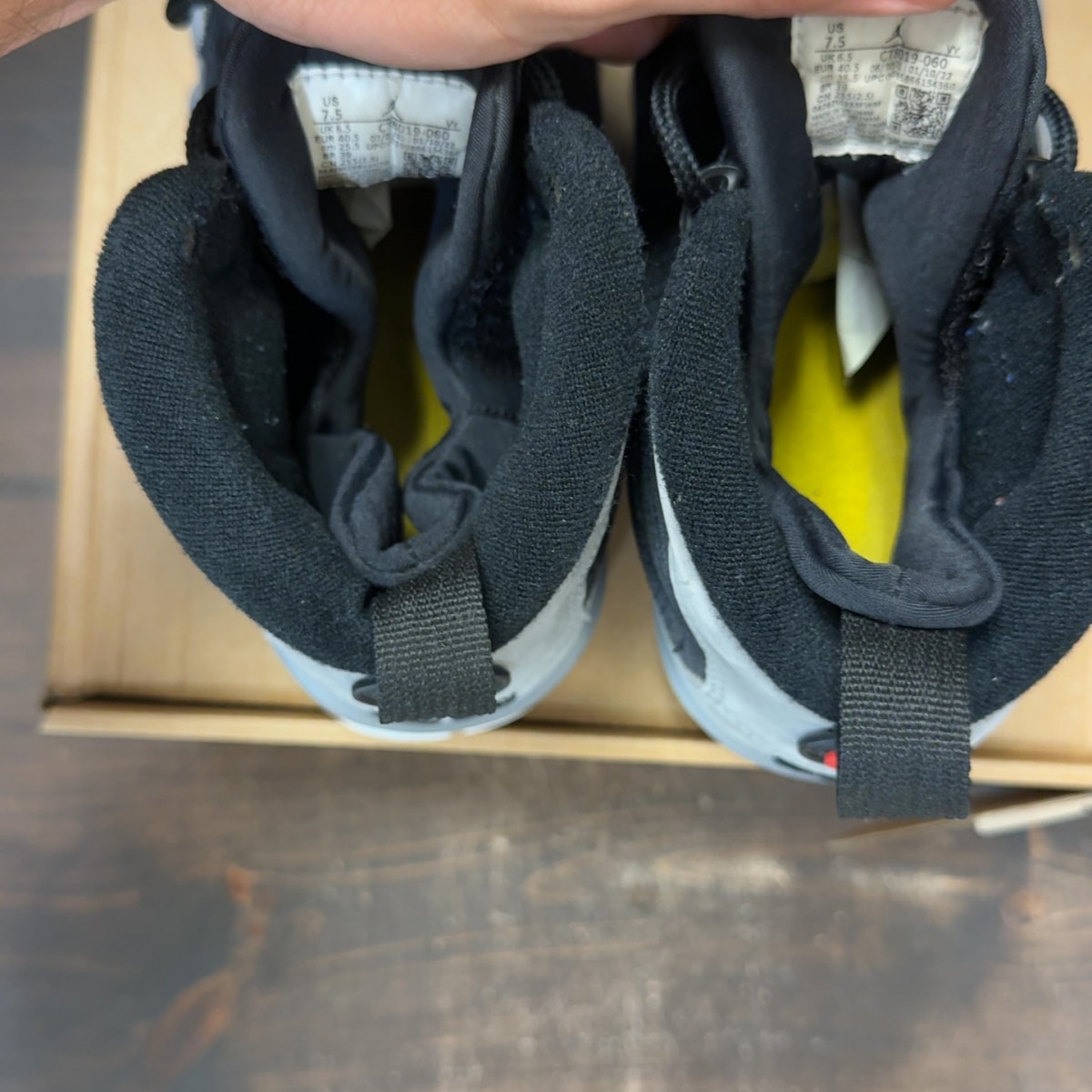 Jordan 9 Retro Particle Grey Size 7.5 (Pre-Owned) - Image 6