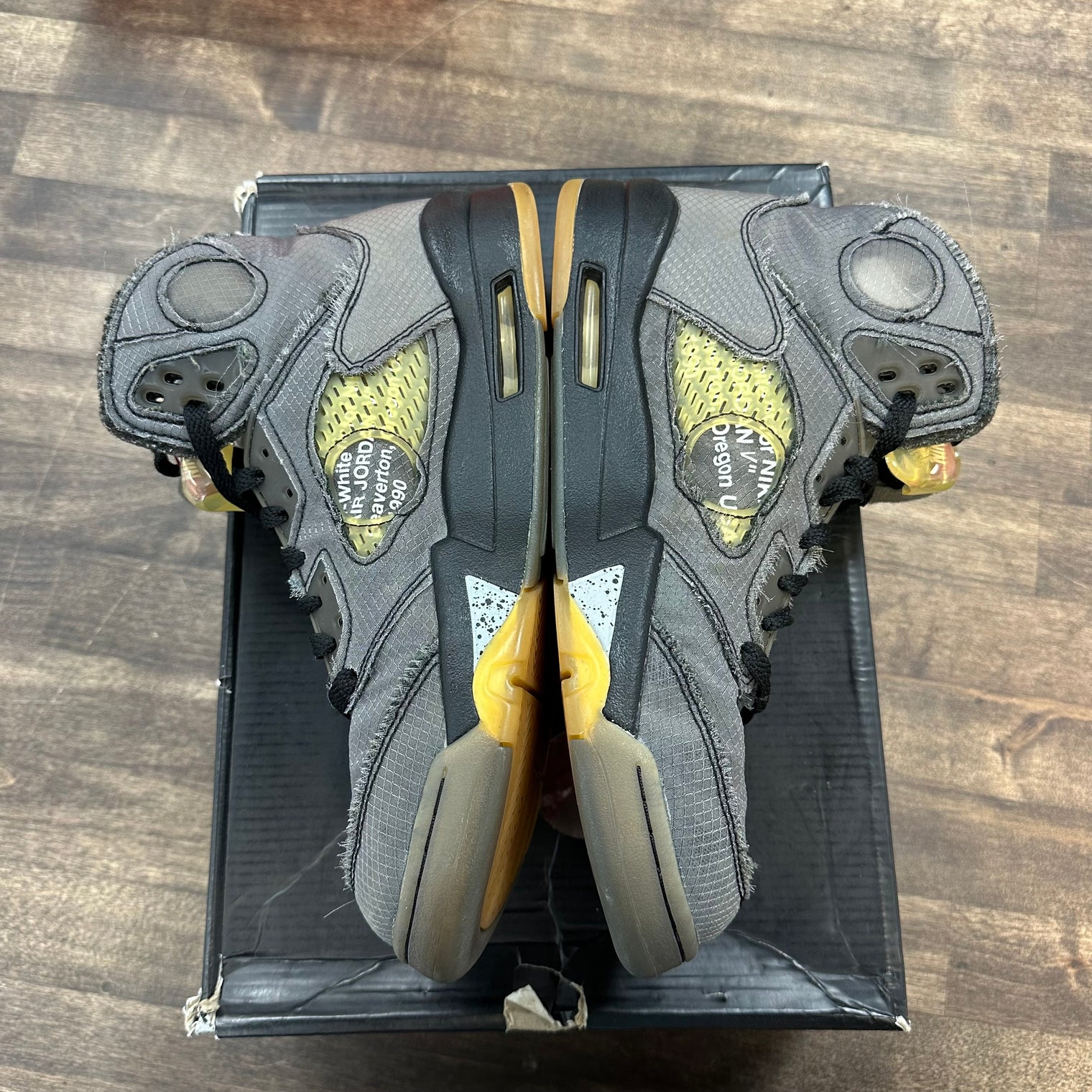Off-White Muslin Jordan 5 Retro (USED)