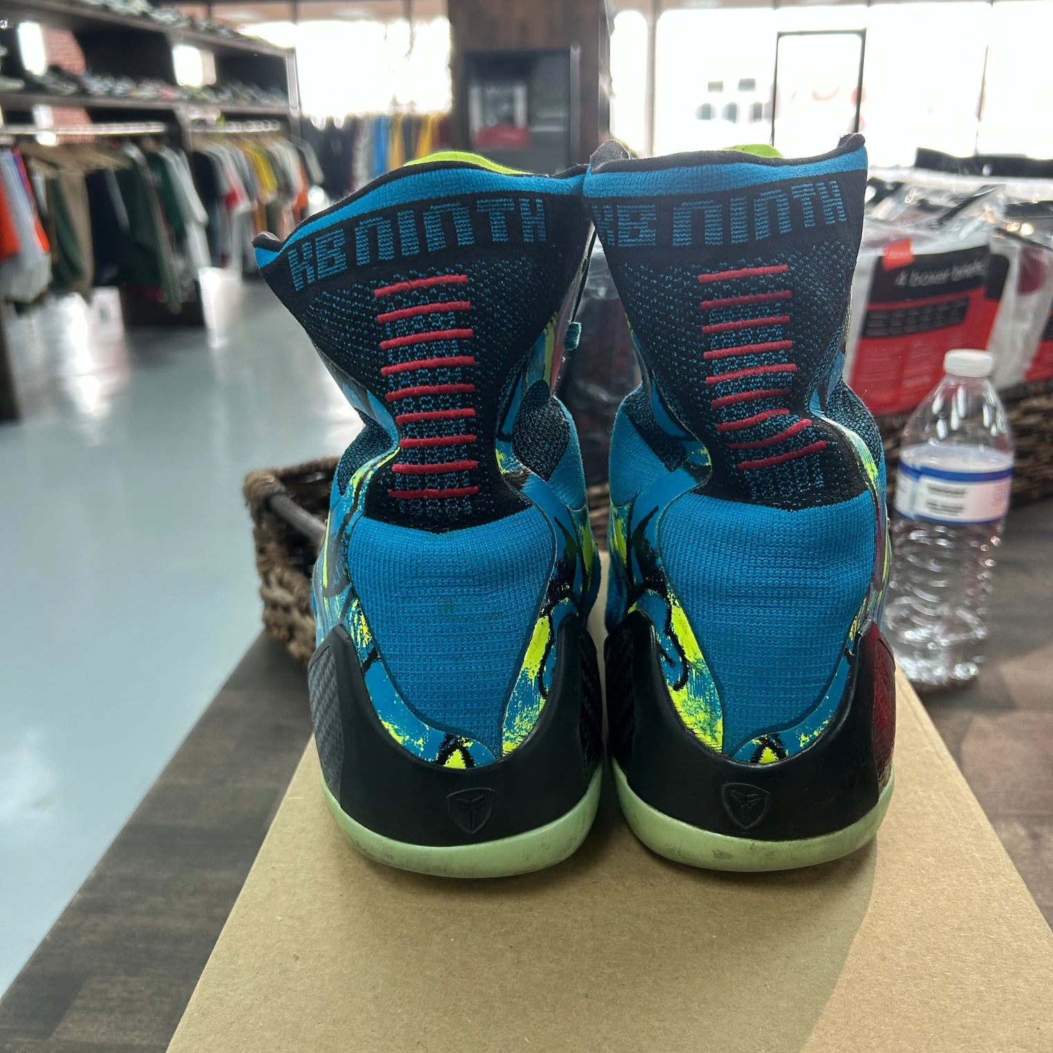 Perspective Nike Kobe 9 Elite (2014) (S 11.5) (USED,No Box)