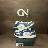 Jordan 1 Low Midnight Navy Wolf Grey (GS) Size 7Y (Pre-Owned)