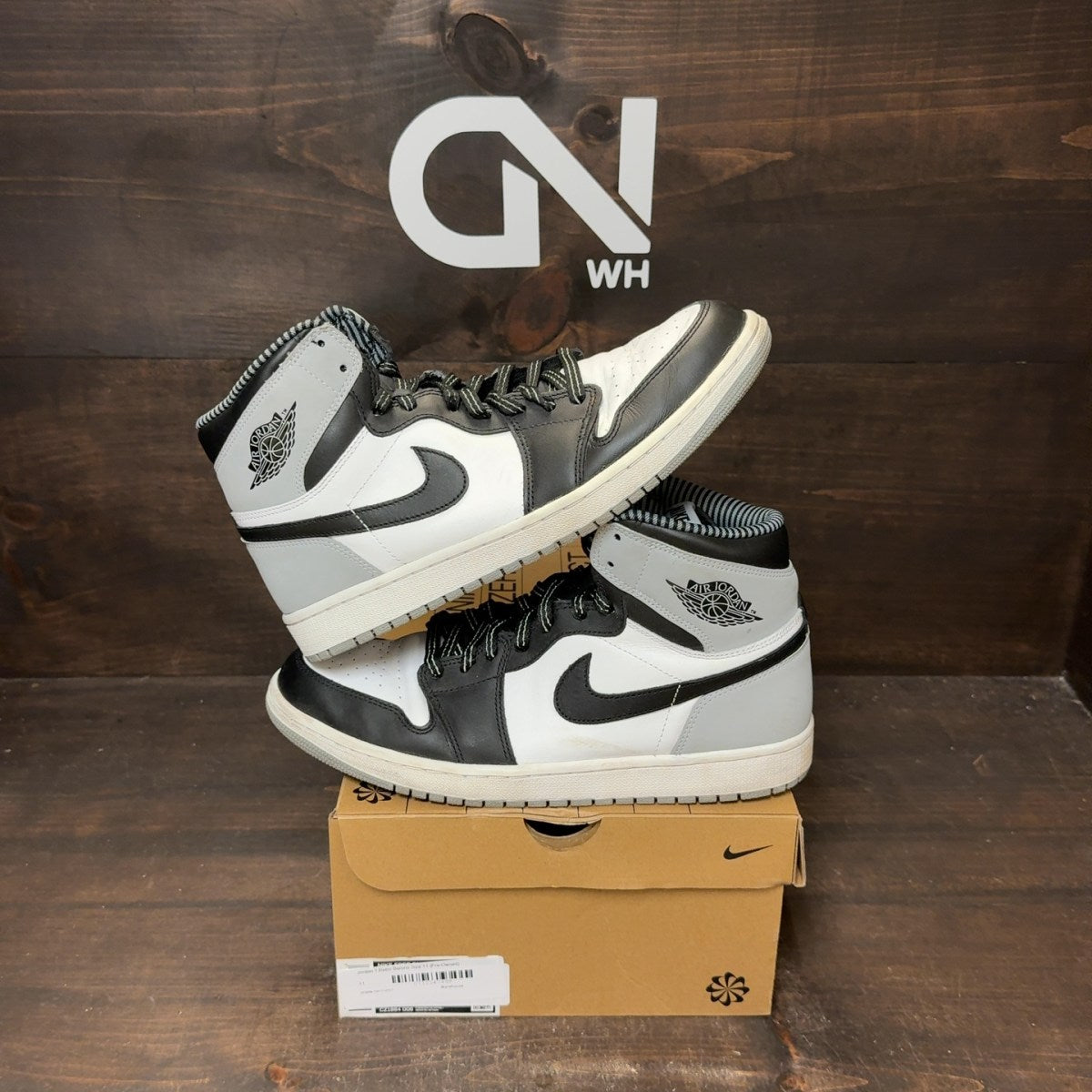 Jordan 1 Retro Barons Size 11 (Pre-Owned) - Image 1