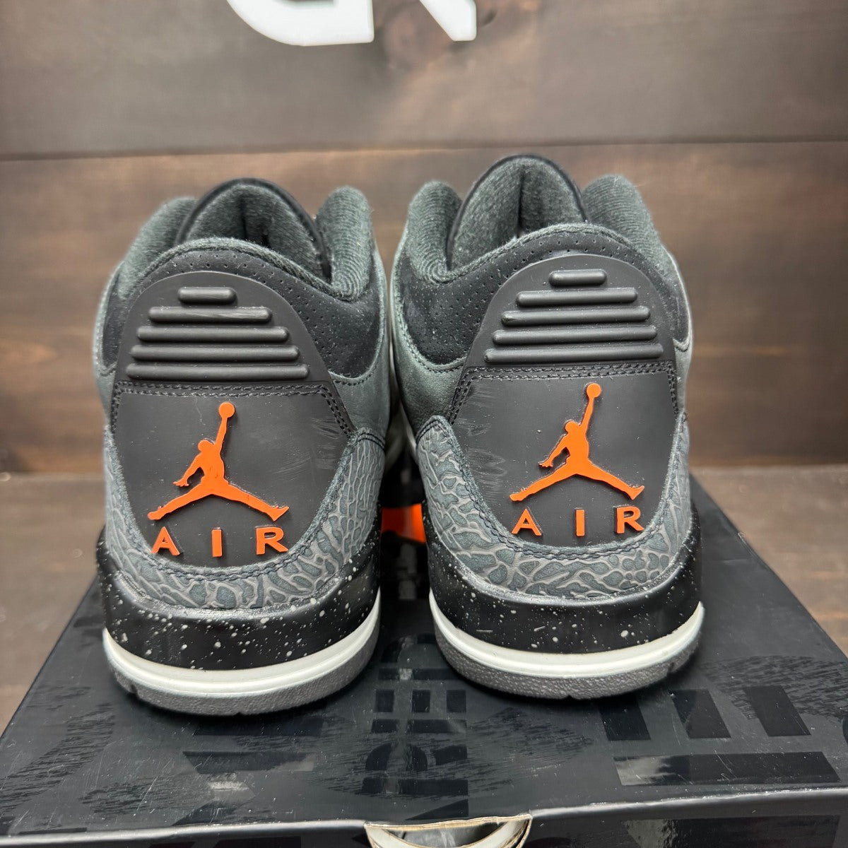 Jordan 3 Retro Fear Pack (2023) Size 11 (Pre-Owned) - Image 5