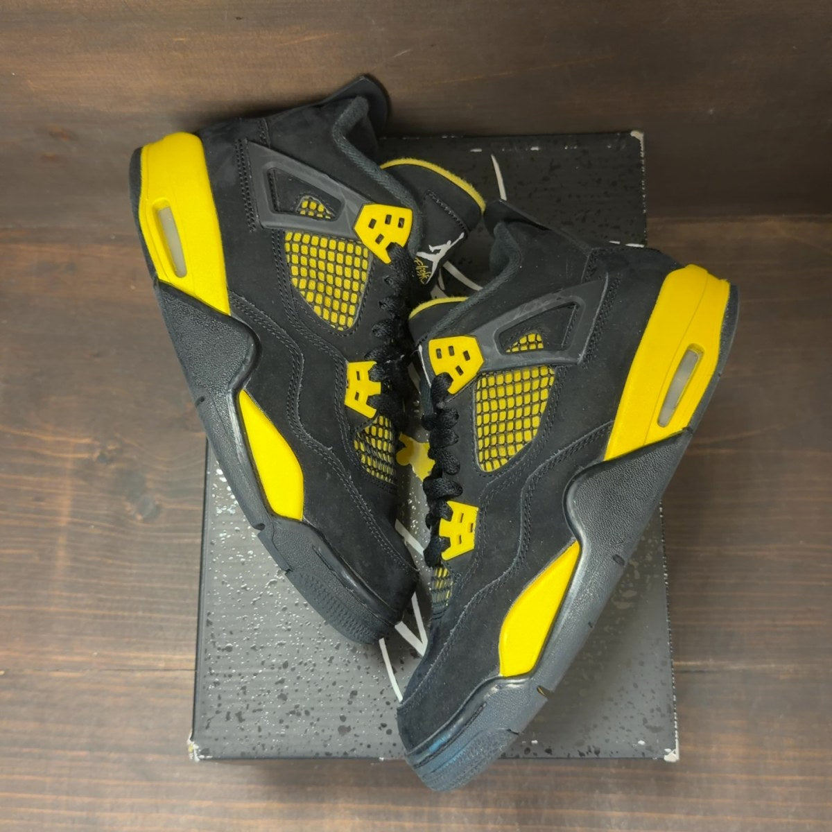 Jordan 4 Retro Thunder (2023) (GS) Size 5.5Y (Pre-Owned) - back