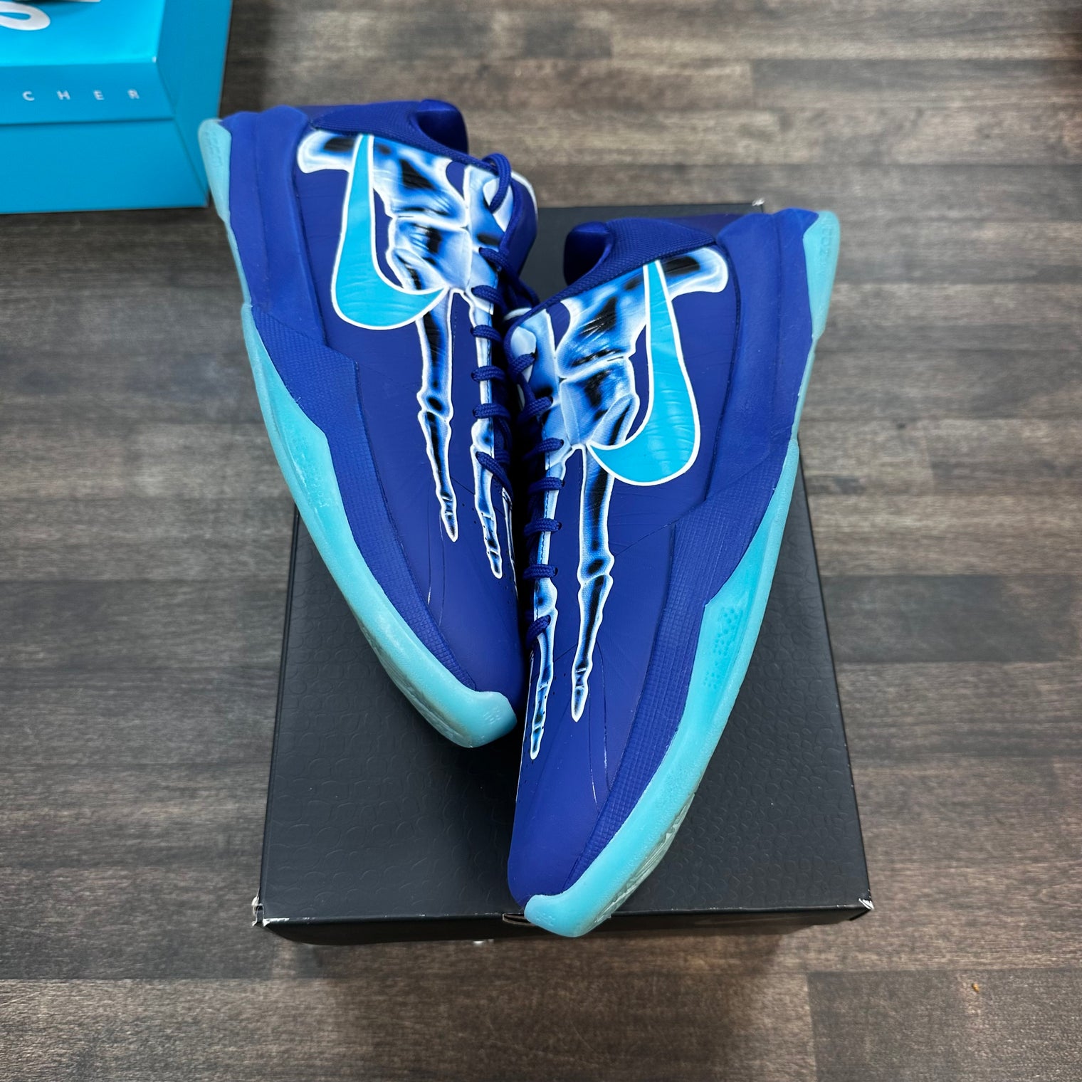 X-Ray Kobe 5 Protro (USED)