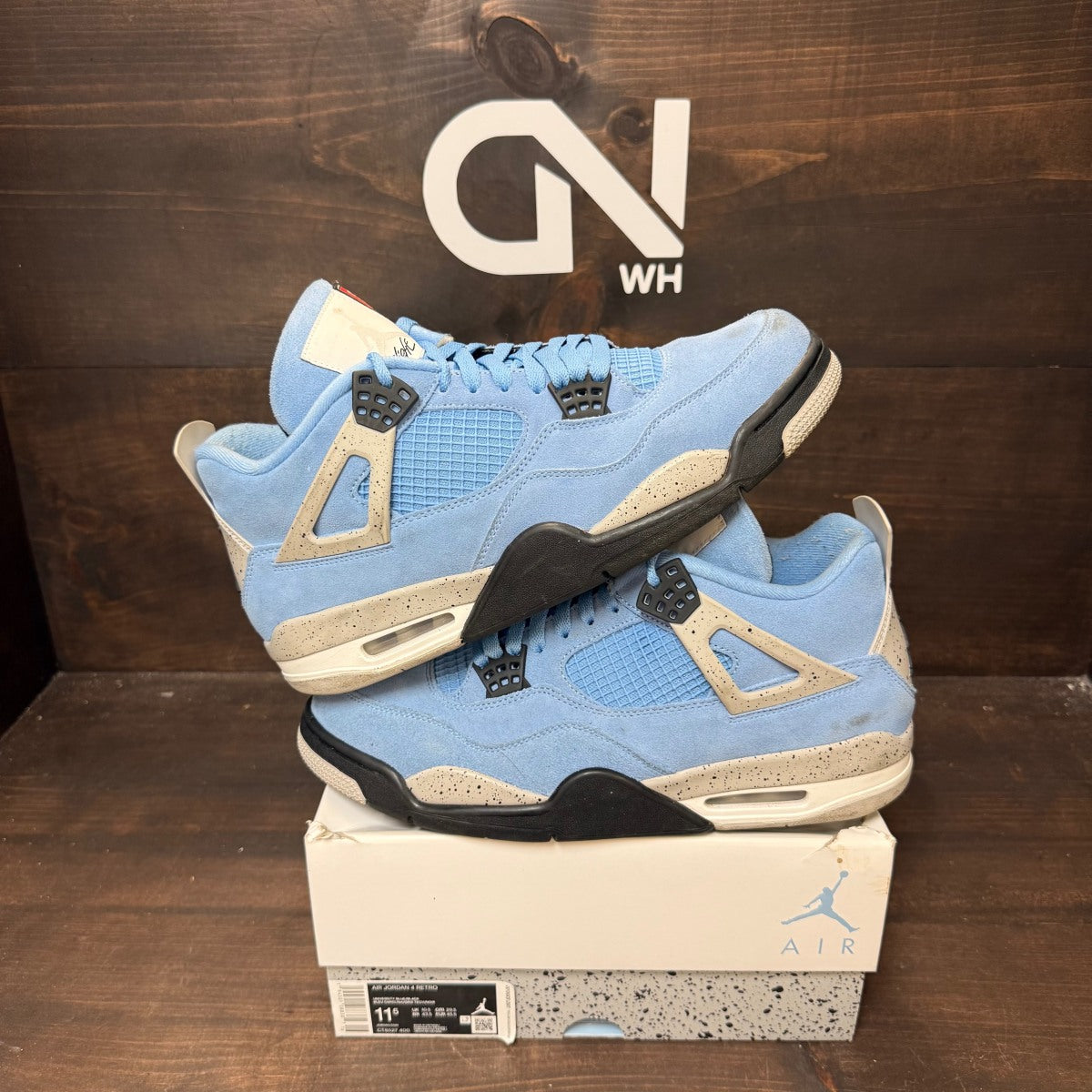 Jordan 4 Retro University Blue - Image 1