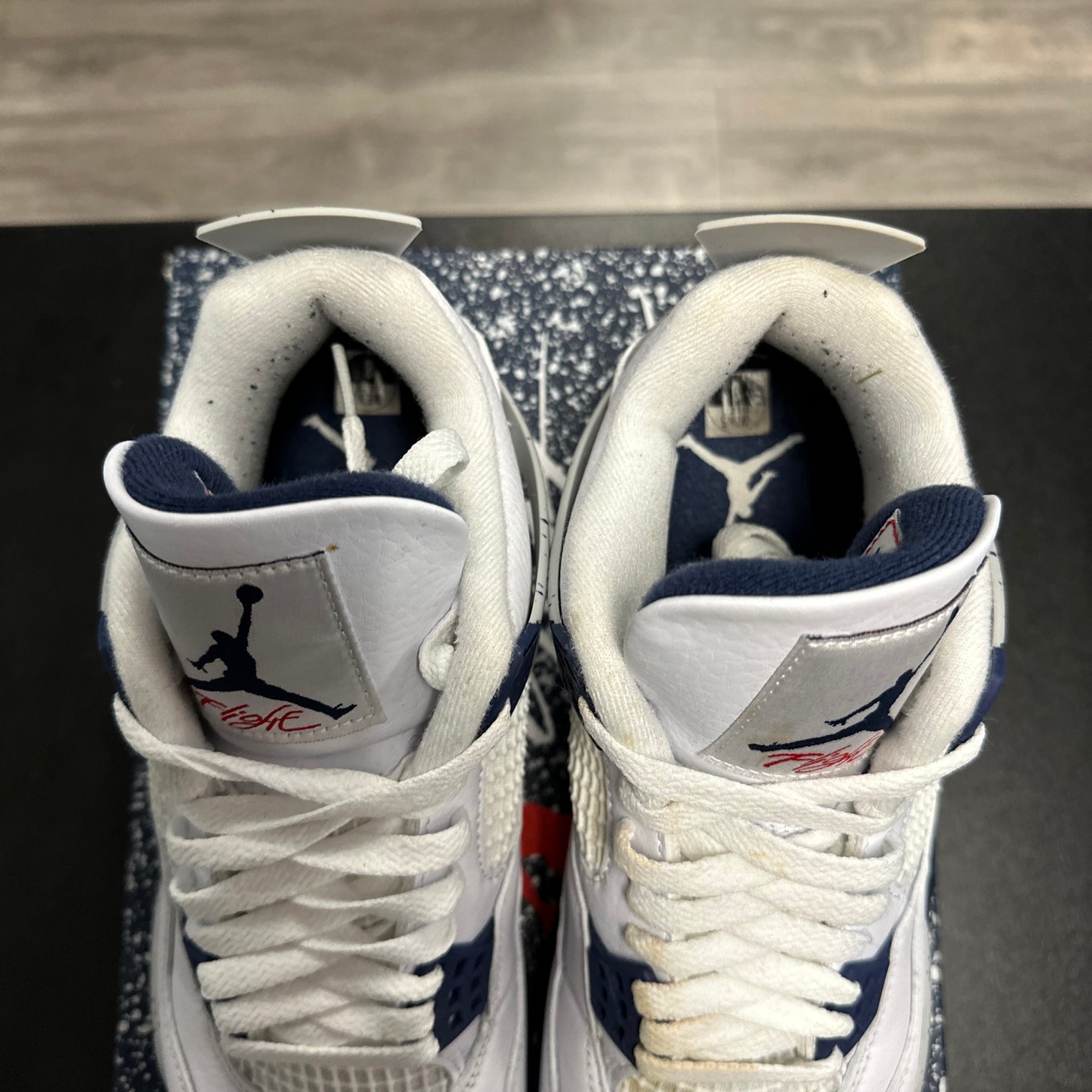 Midnight Navy Jordan 4 (USED)