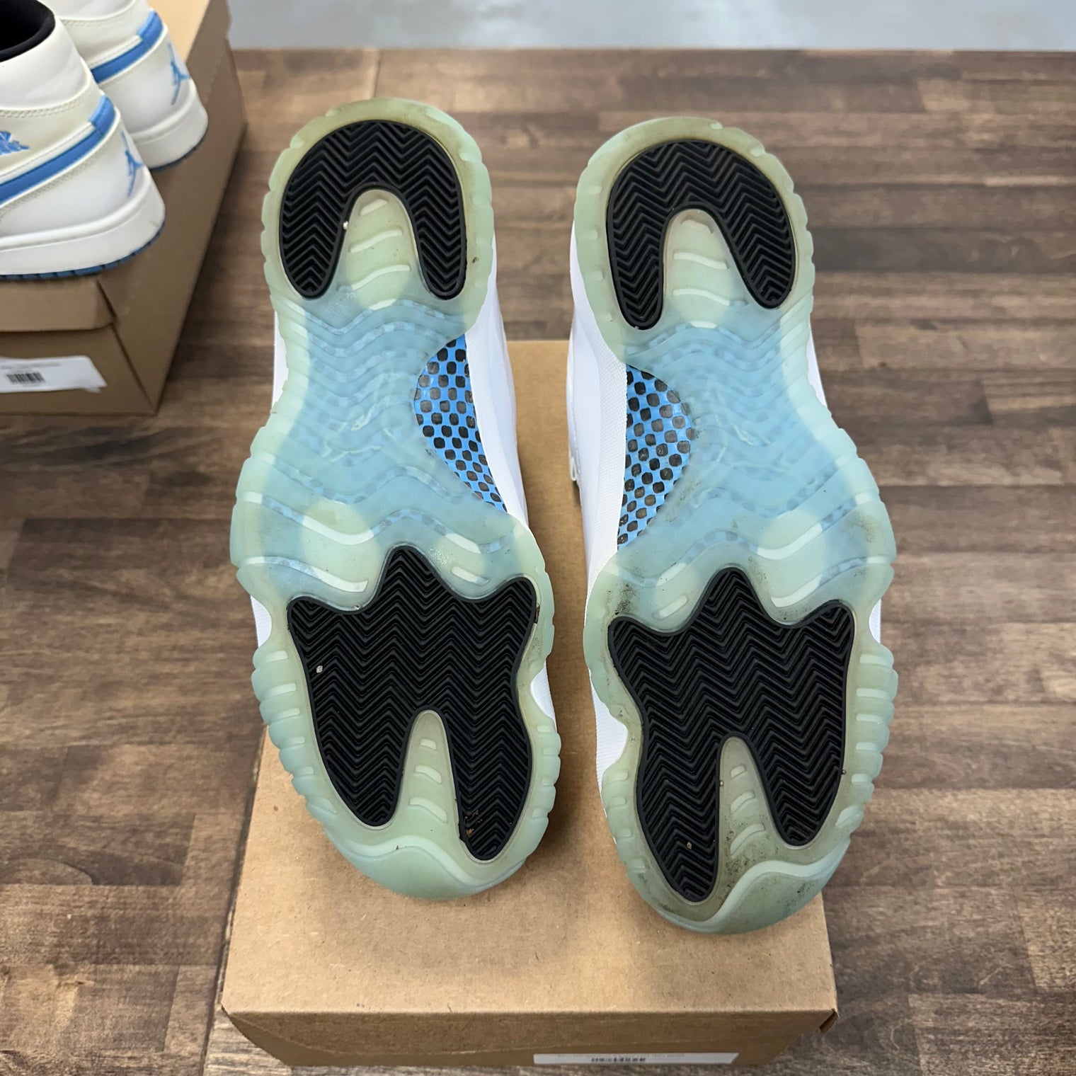 Legend Blue Jordan 11 2014 (USED, No Box)