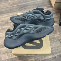 Dark Glow Yeezy 700 V3 (USED)