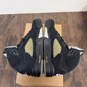 Jordan 5 Retro Black Metallic (2016) Size 9 (Pre-Owned) - Image 4
