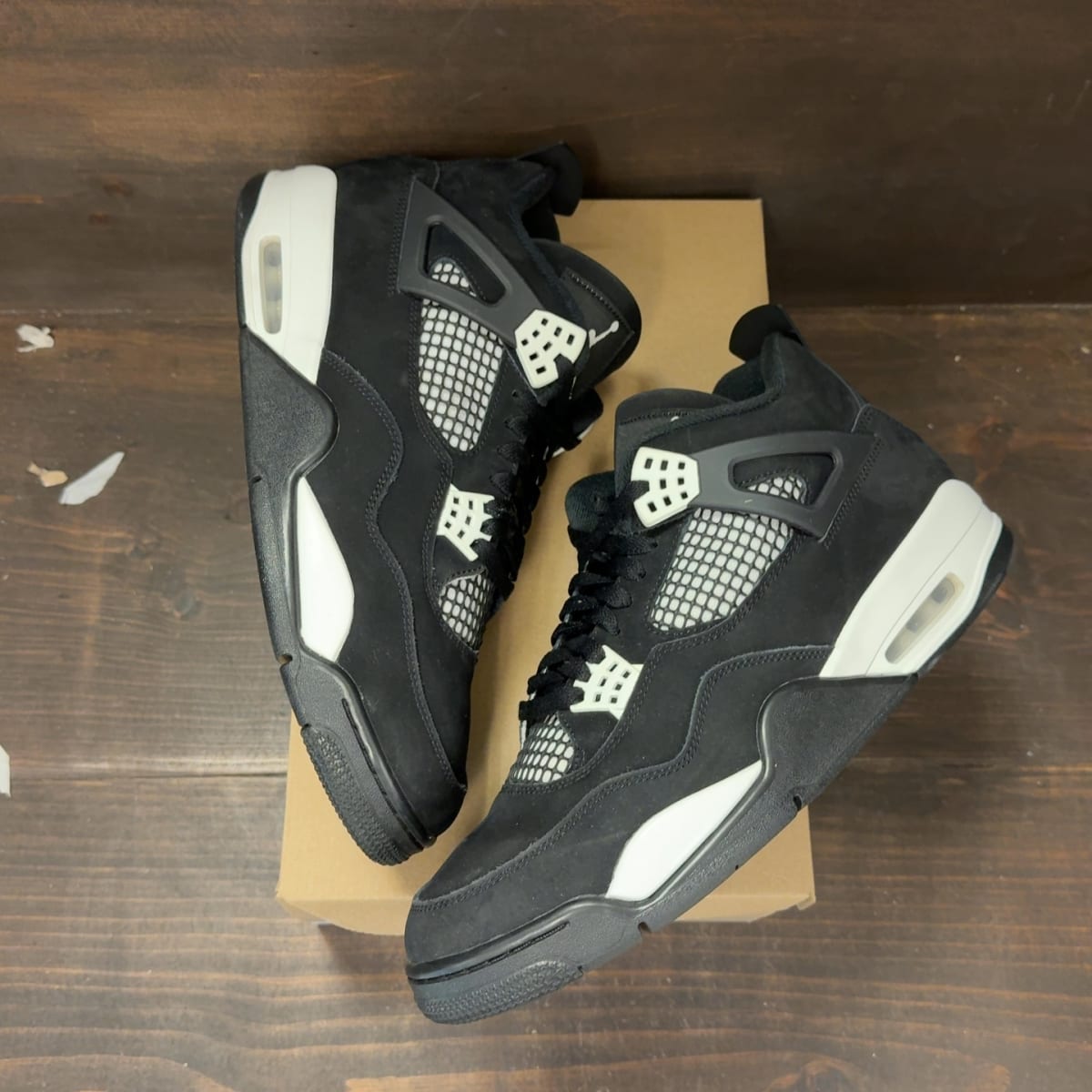 Jordan 4 Retro White Thunder Size 12.5 (Pre-Owned) - back