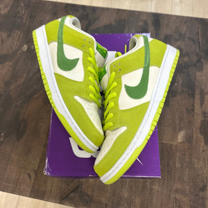 Nike SB Dunk Low Green Apple - Image 1