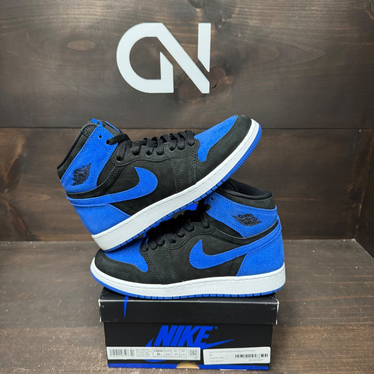 Jordan 1 Retro High OG Royal Reimagined (GS) Size 6Y (Pre-Owned) - front