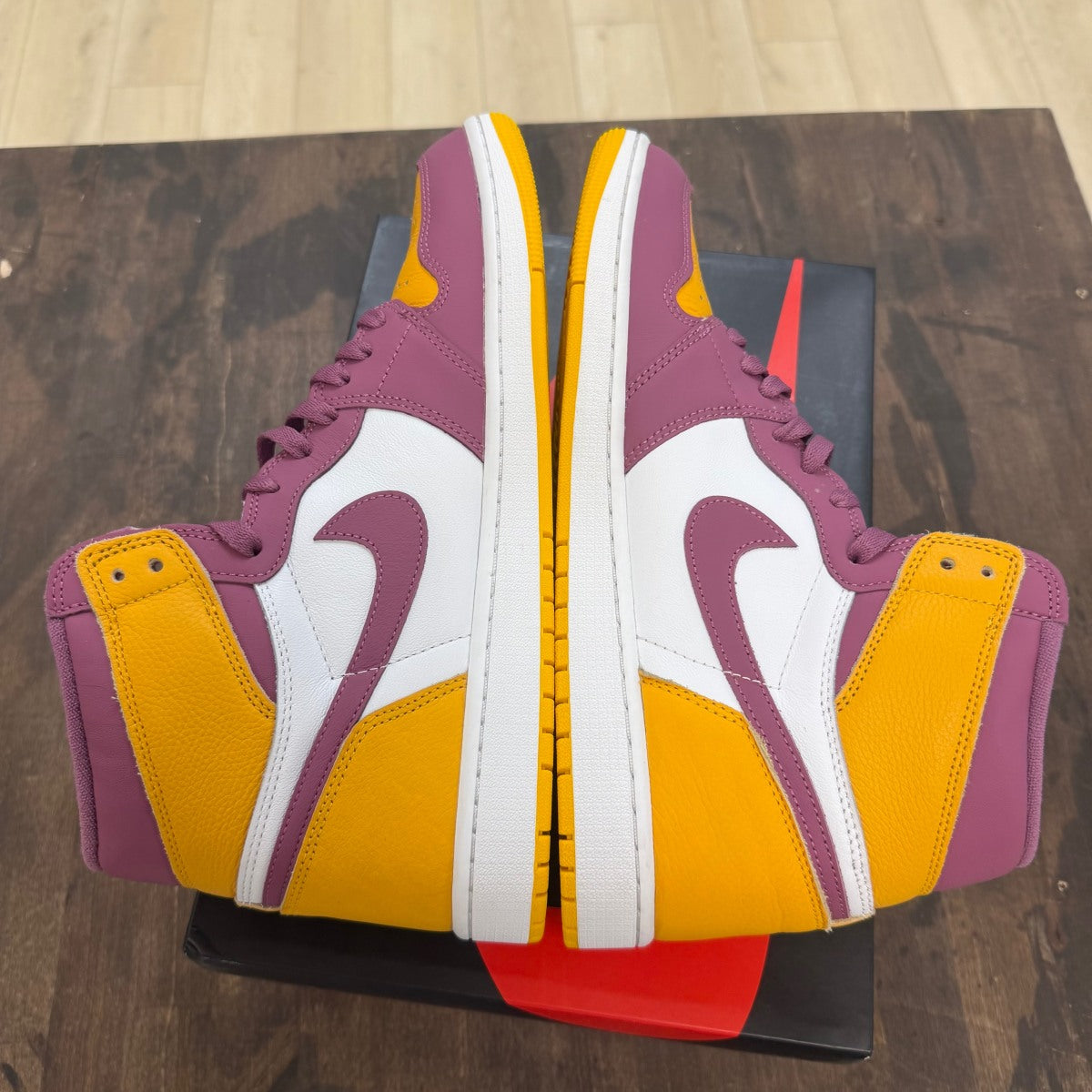 Jordan 1 Retro High OG Brotherhood - Image 3