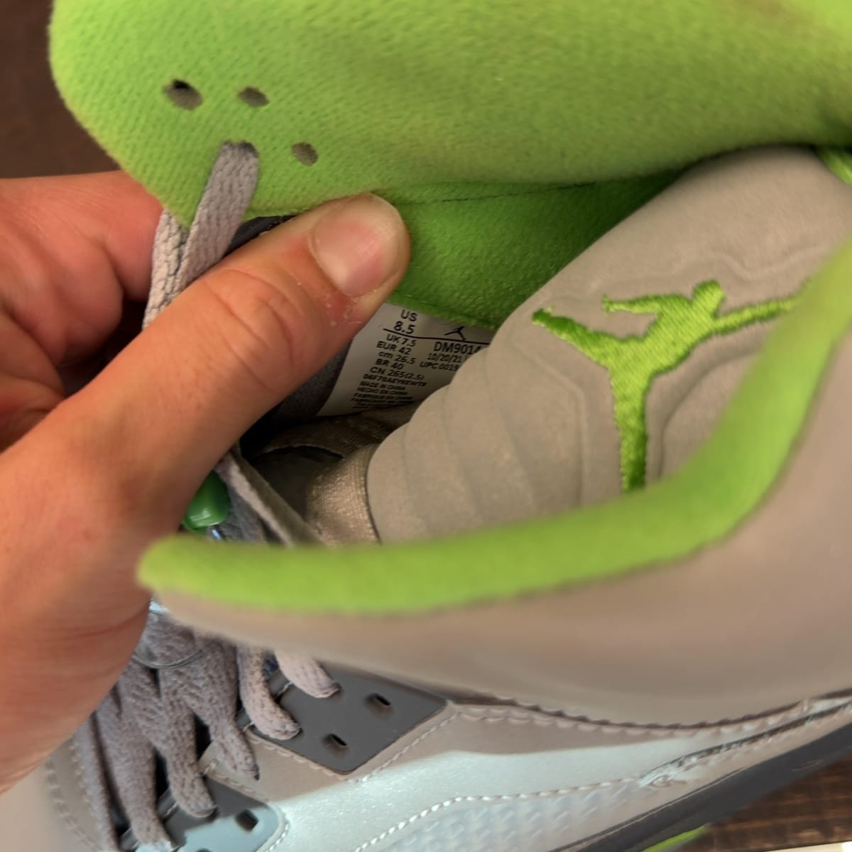 Jordan 5 Retro Green Bean (2022) Size 8.5 (Pre-Owned) - aux