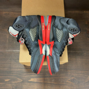 Jordan 5 Retro Satin Bred (GS) Size 7Y (Pre-Owned) - Image 4