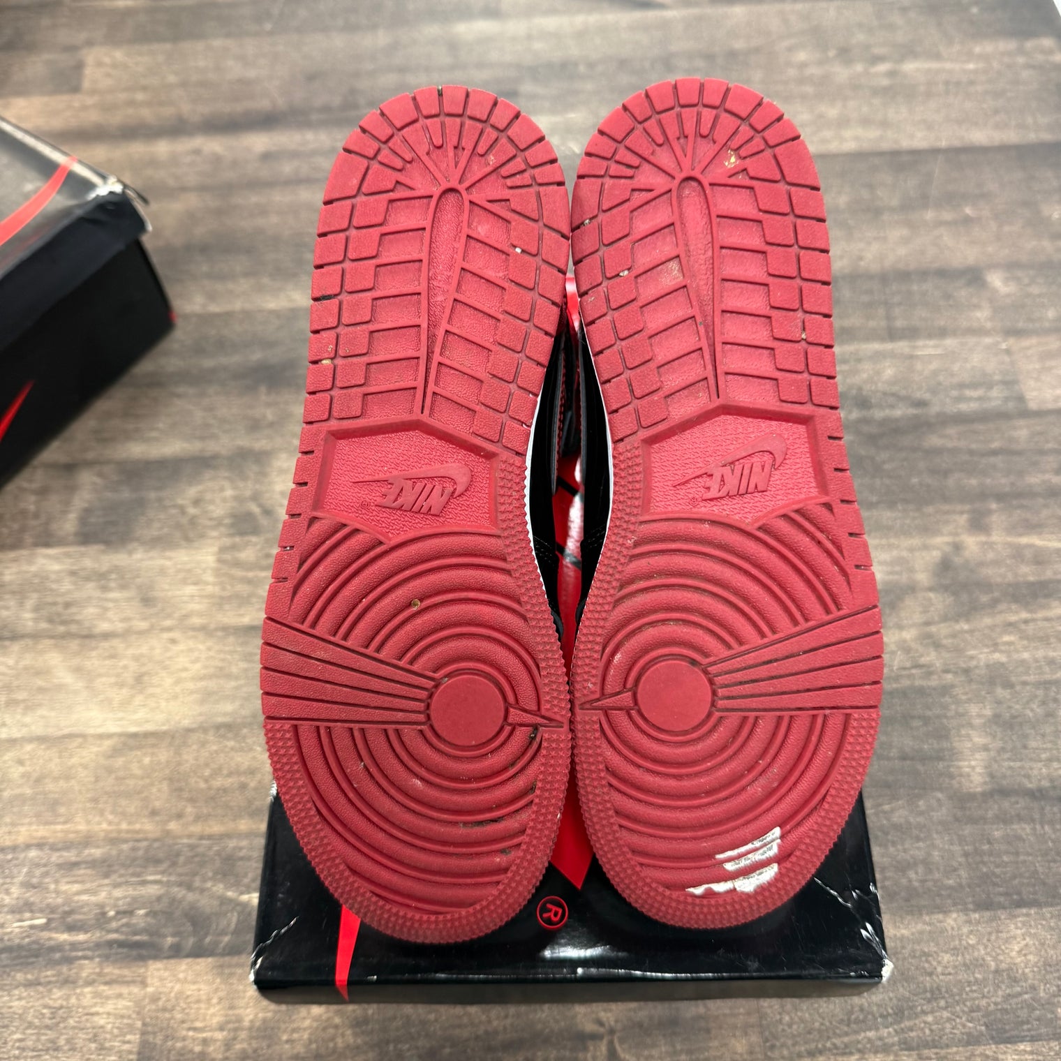 (GS) Patent Bred Jordan 1 High (USED)