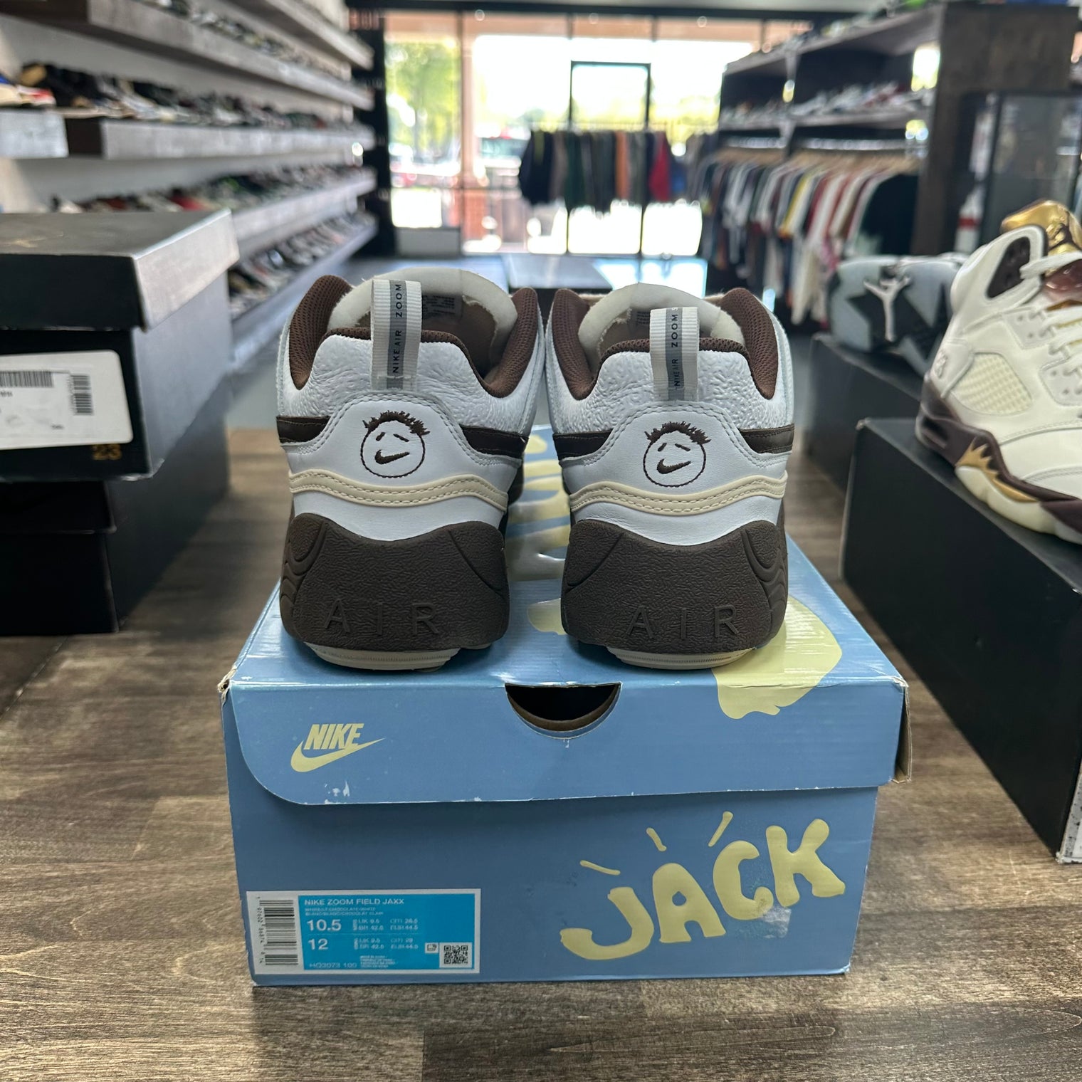 Field Jaxx Travis Scott Light Chocolate (USED)