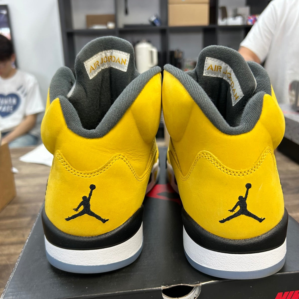Jordan 5 Retro Tokyo T23 (2025) - Image 4