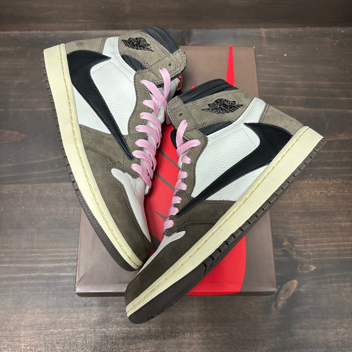 Jordan 1 Retro High OG SP Travis Scott Mocha - Image 2