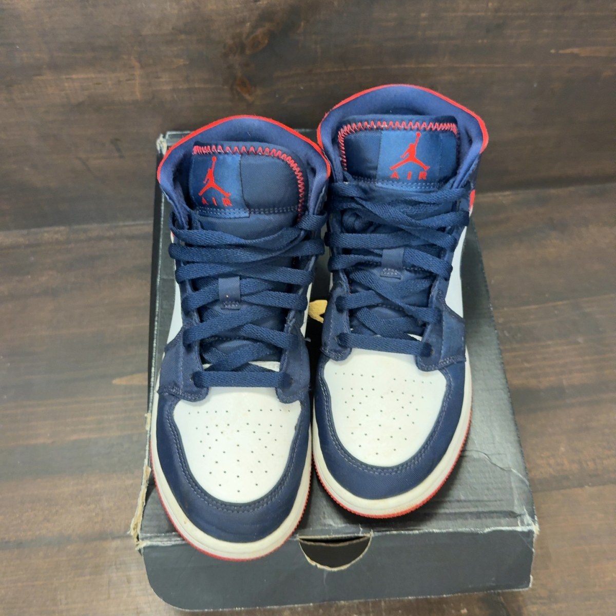Jordan 1 Mid SE USA (GS) - Image 3