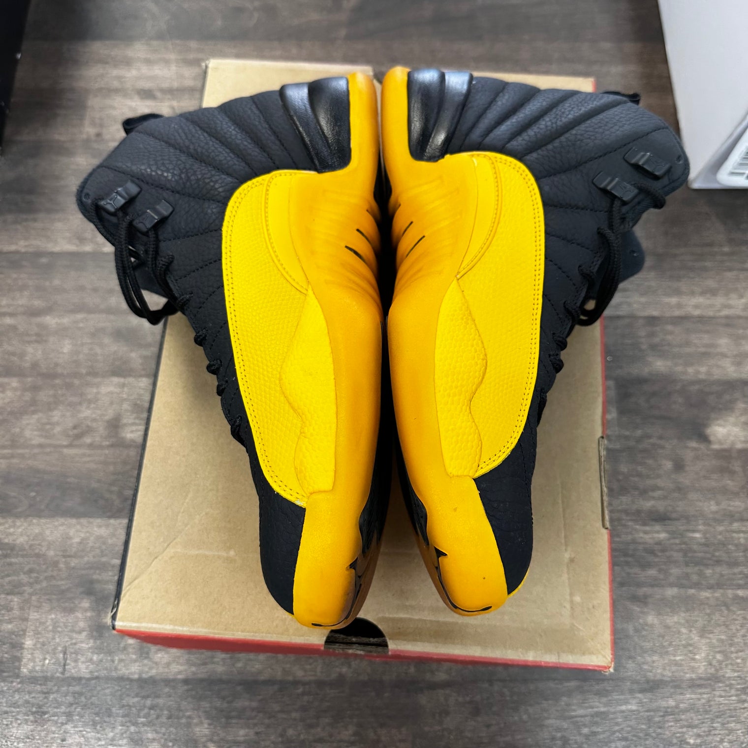 University Gold Jordan 12 (USED)