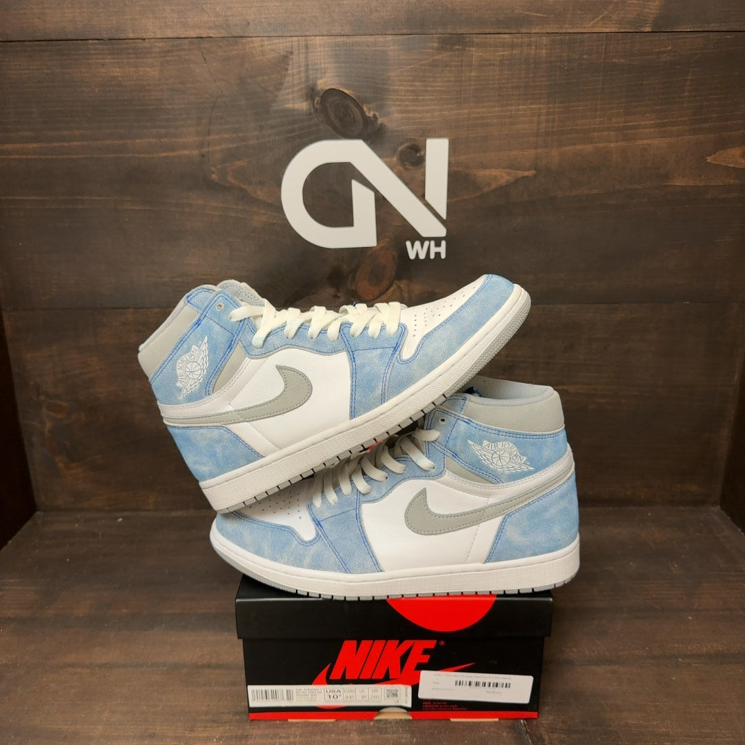 Jordan 1 Retro High OG Hyper Royal - Image 1