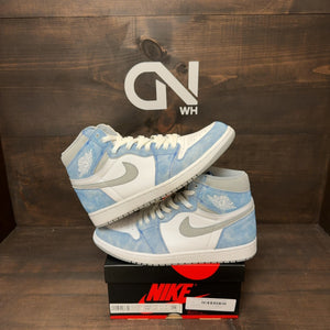 Jordan 1 Retro High OG Hyper Royal - Image 1