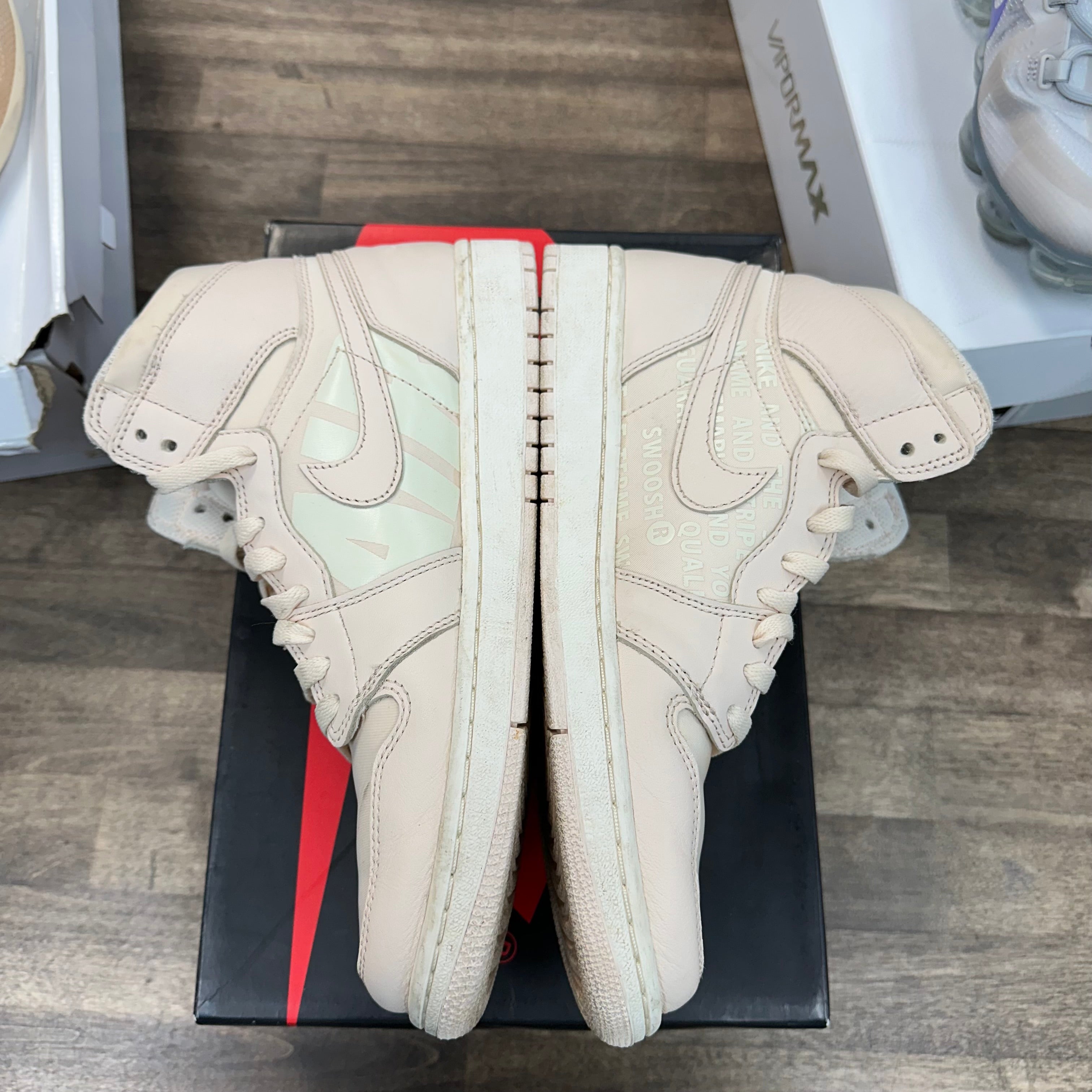 Jordan 1 Retro High Guava Ice (US 8.5) (USED) Size 8.5 (Pre-Owned) - Image 3