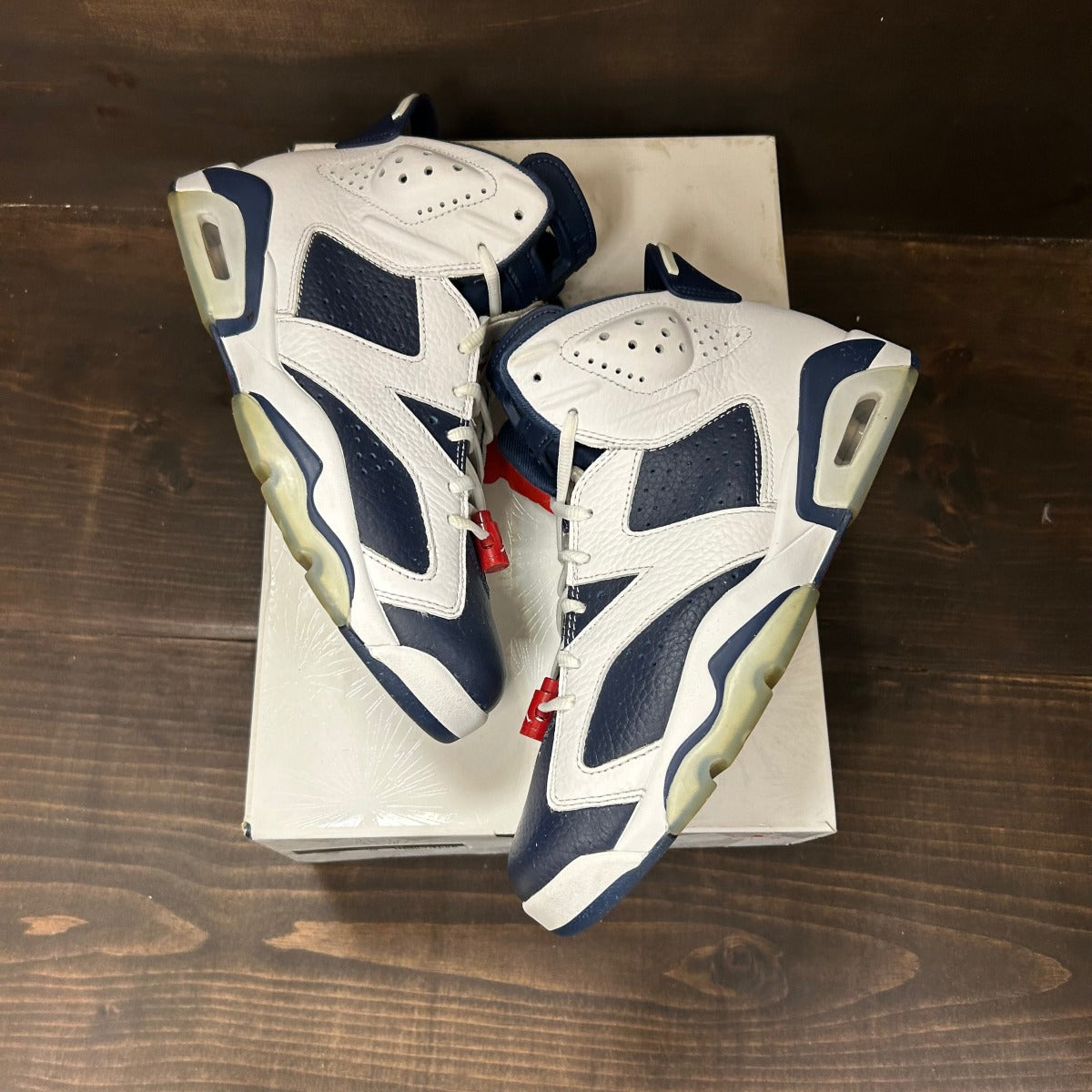 Jordan 6 Retro Olympic (2024) - Image 2